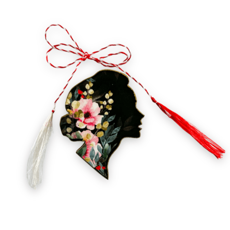 Brosa martisor din lemn - Chip cu flori
