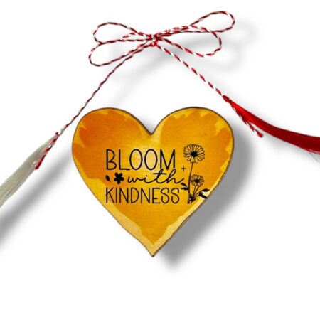 Brosa martisor din lemn - Inima "Bloom with kindness"